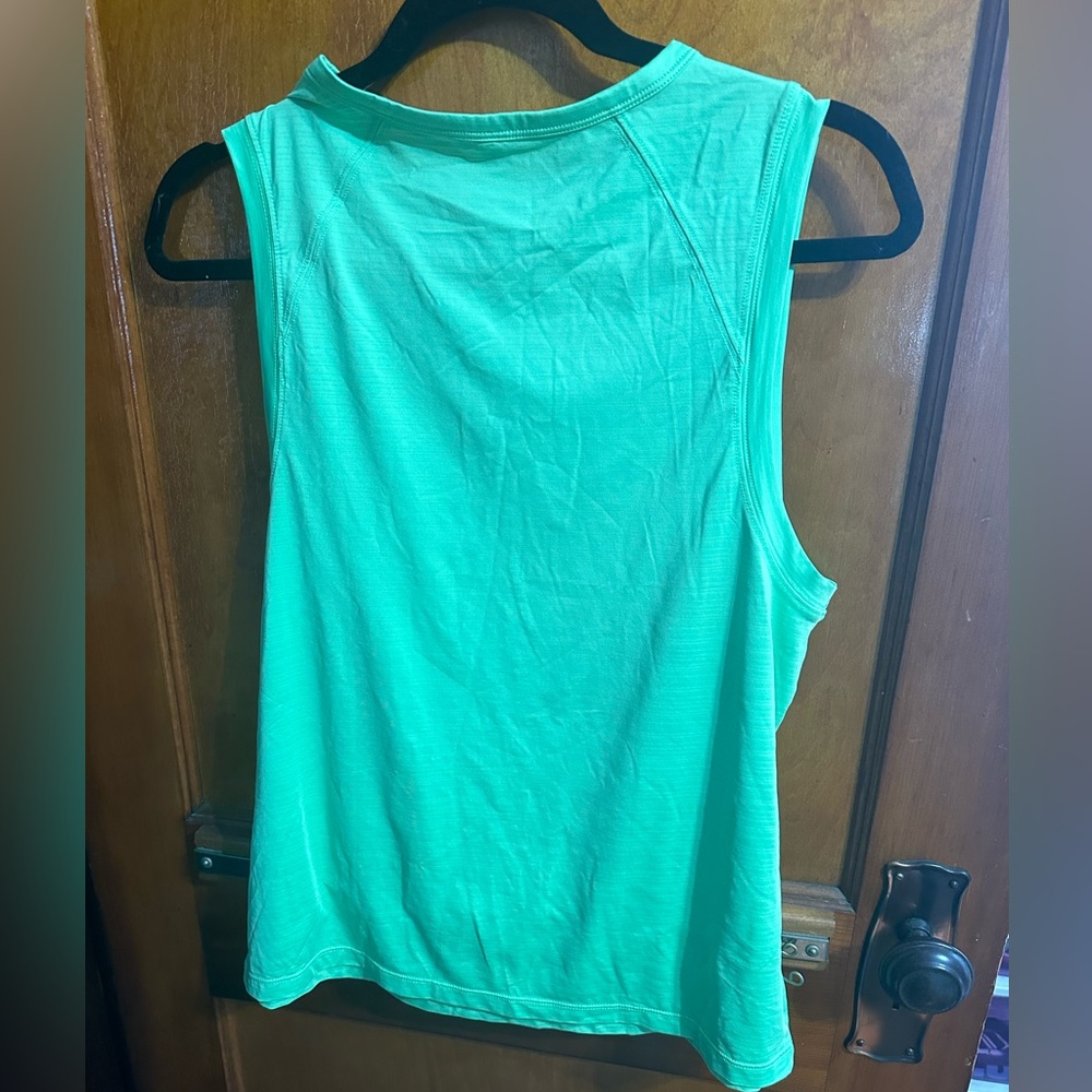 Fabletics Green Tank Top - Picture 2 of 5